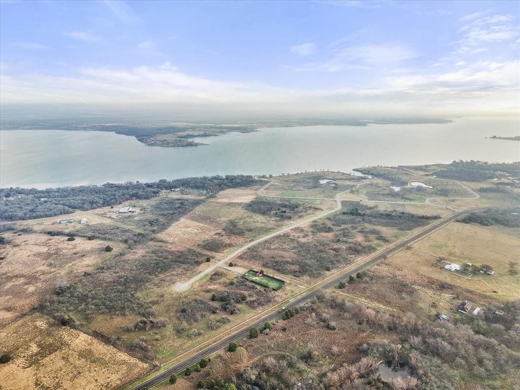 1.77 acres in Navarro County gallery image 4