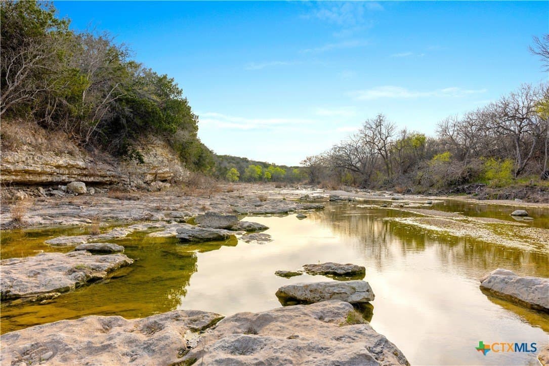 18 acres in McLennan County featured view
