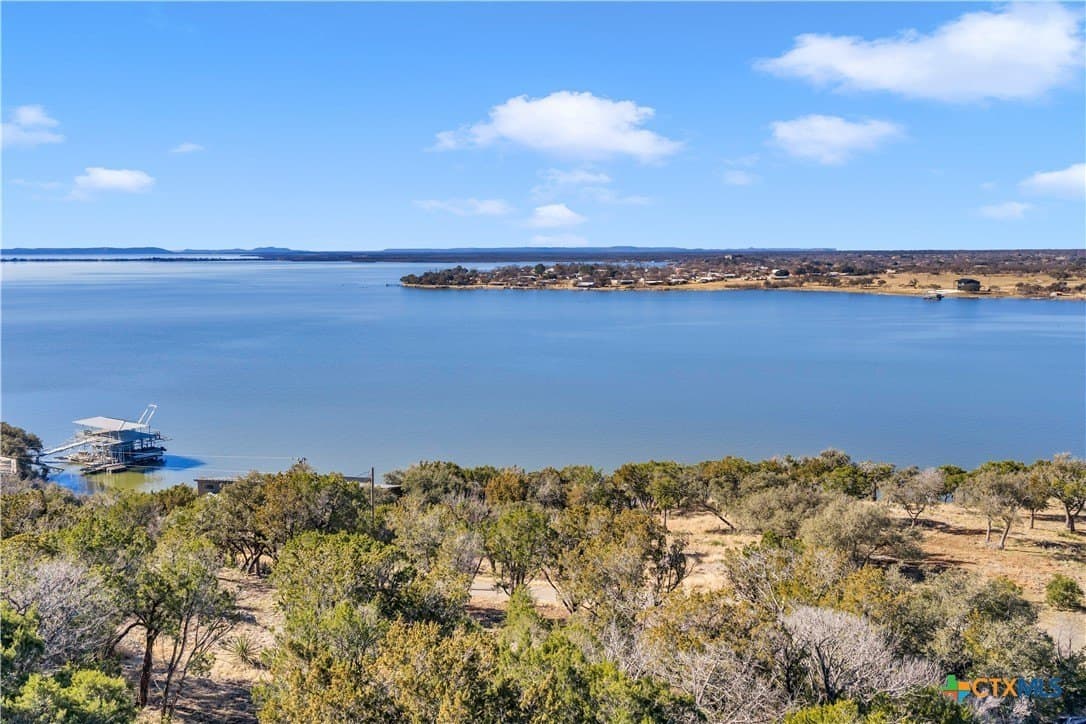 3.5 acres in Burnet County gallery image 3