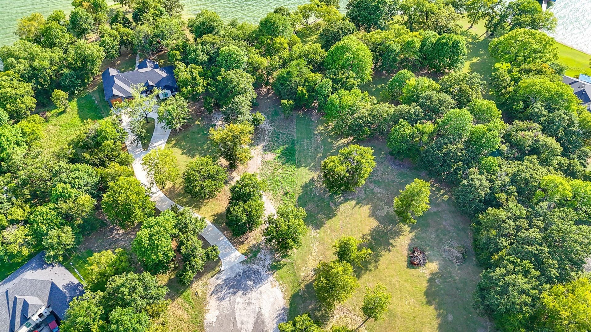 0.94 acres in Navarro County - photo 29