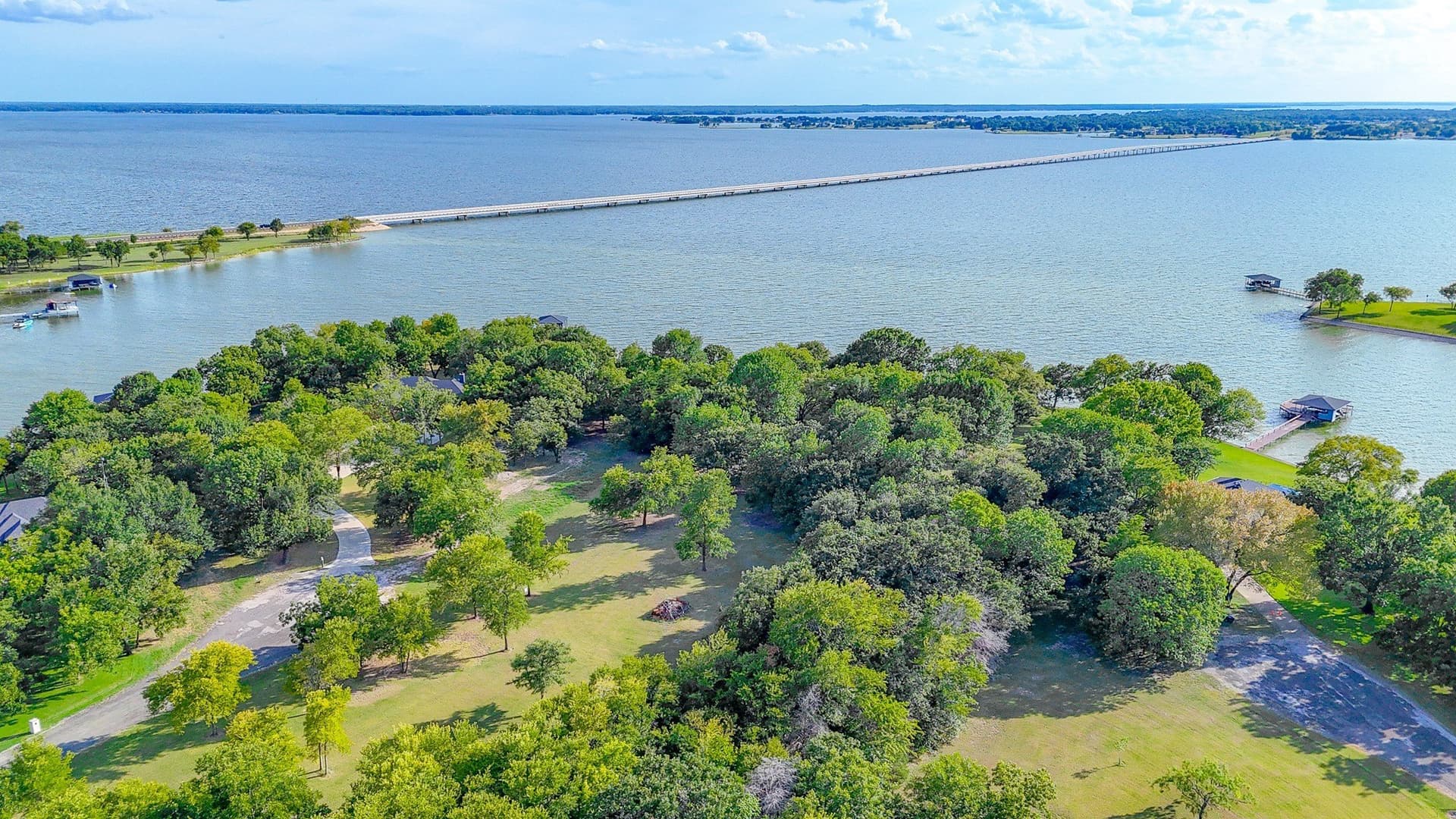 0.94 acres in Navarro County - photo 13