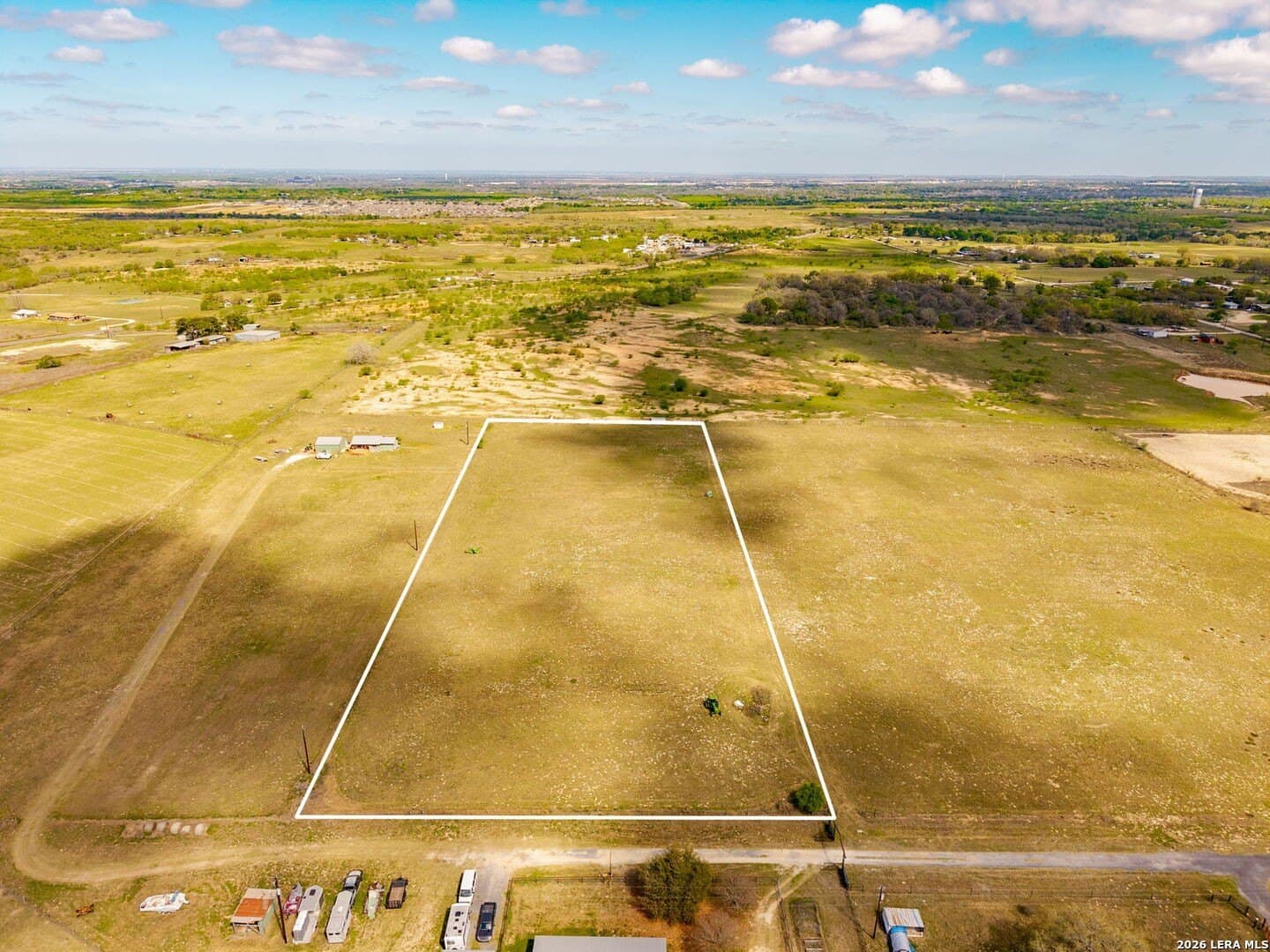 5 acres in Guadalupe County gallery image 4