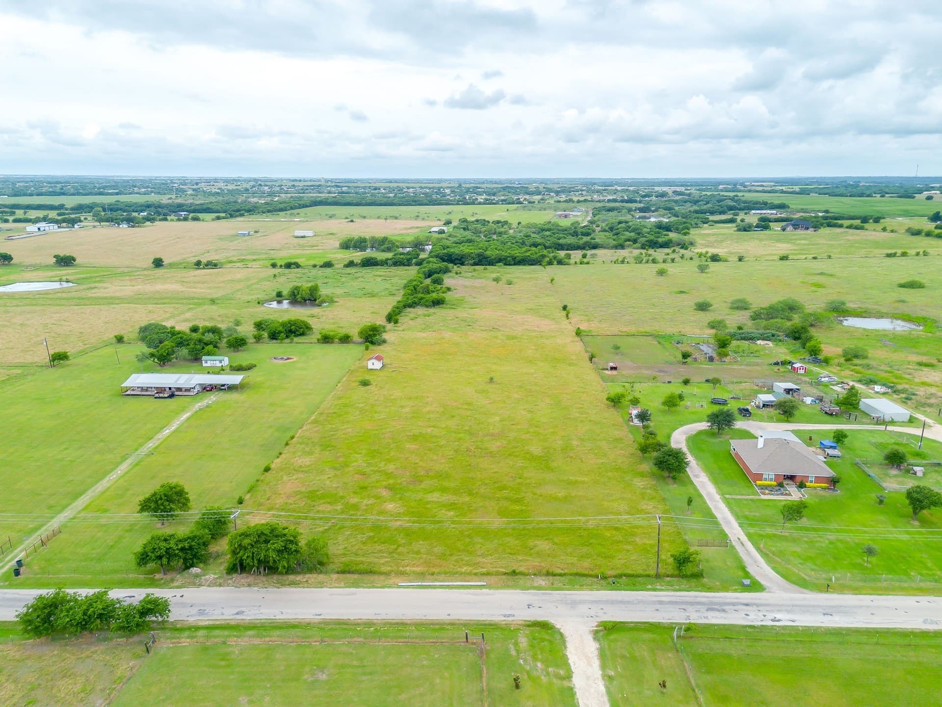 8 acres in Johnson County gallery image 4