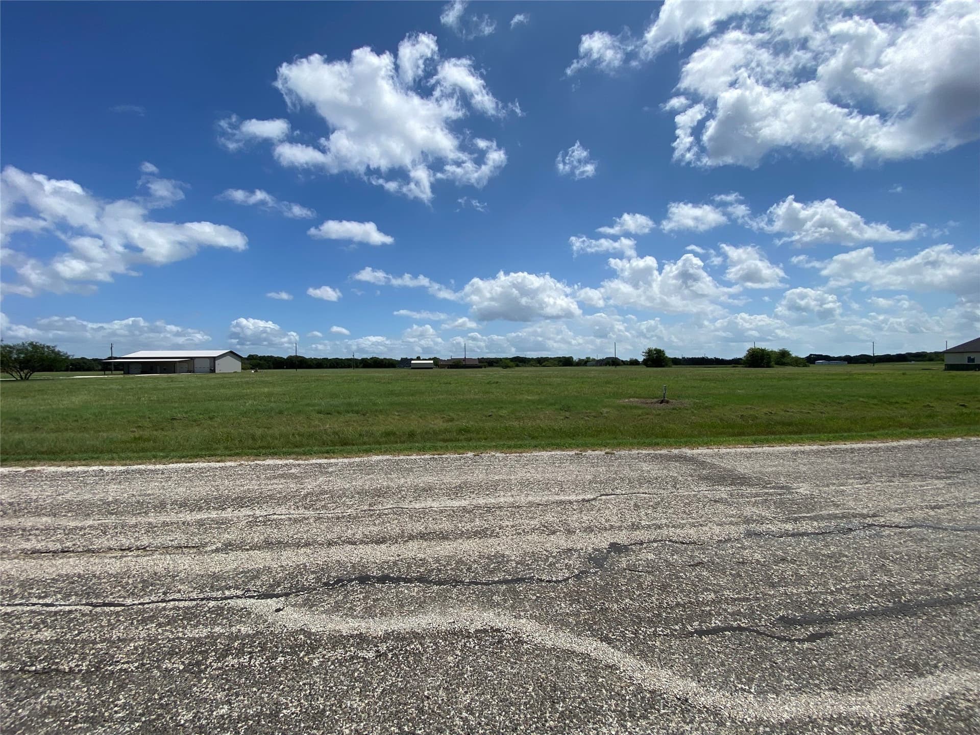 2.01 acres in Navarro County - photo 17