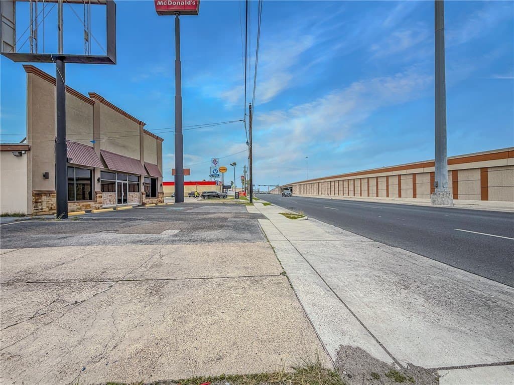 23,745 acres in Nueces County - photo 4