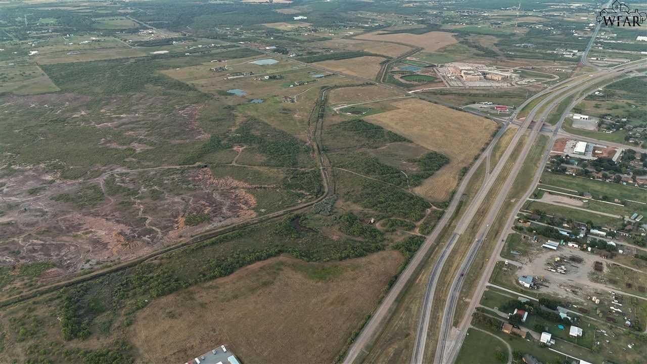 16.01 acres in Wichita County gallery image 3