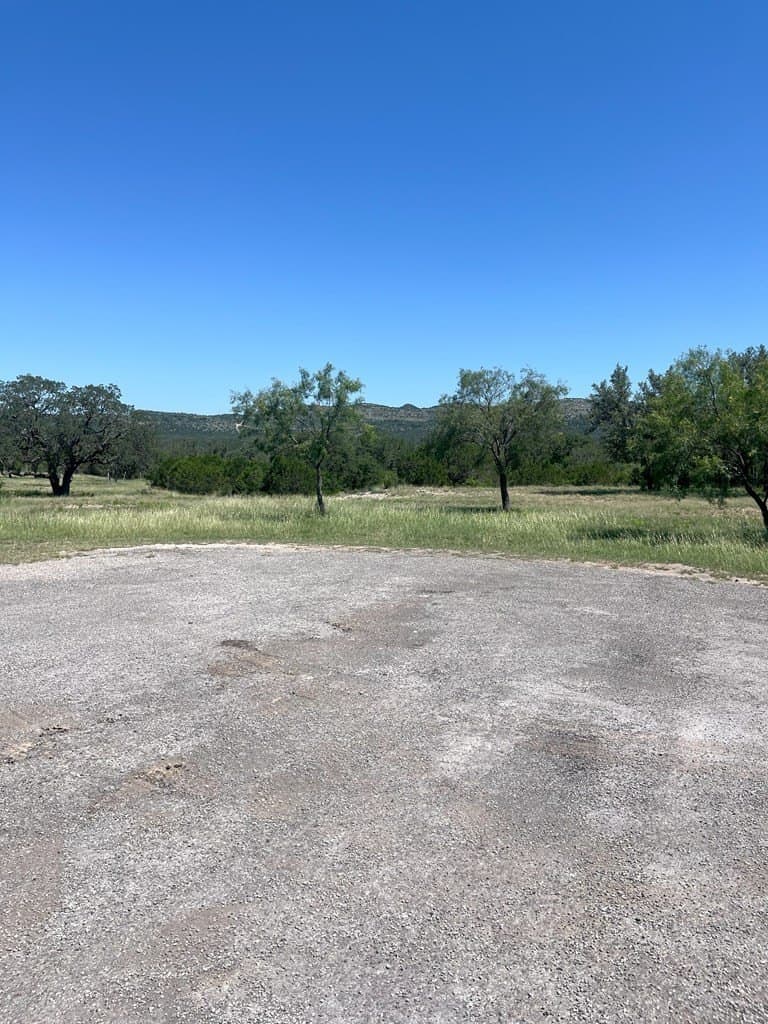 5 acres in Real County gallery image 2