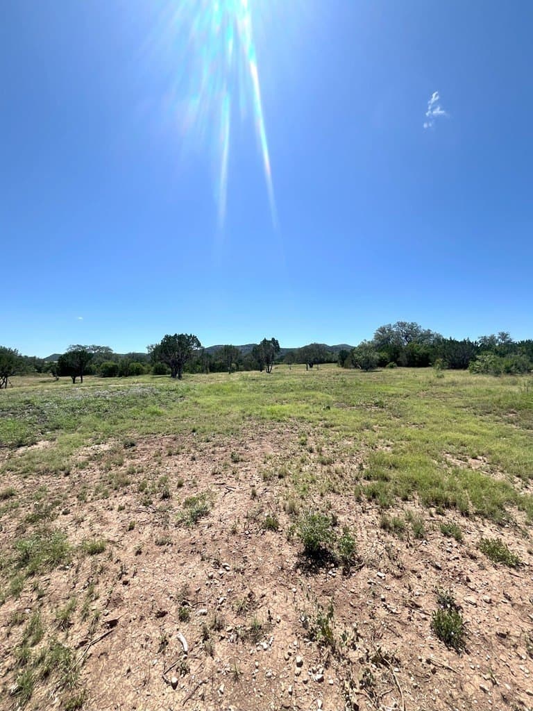 5 acres in Real County - photo 23