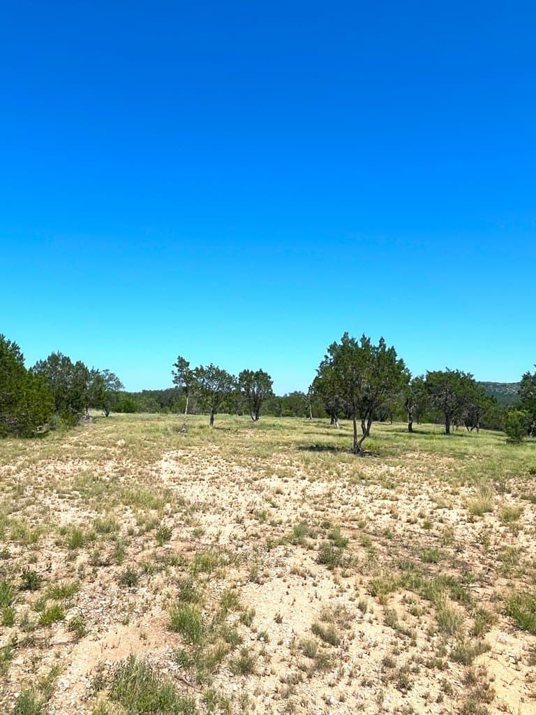 5 acres in Real County - photo 16
