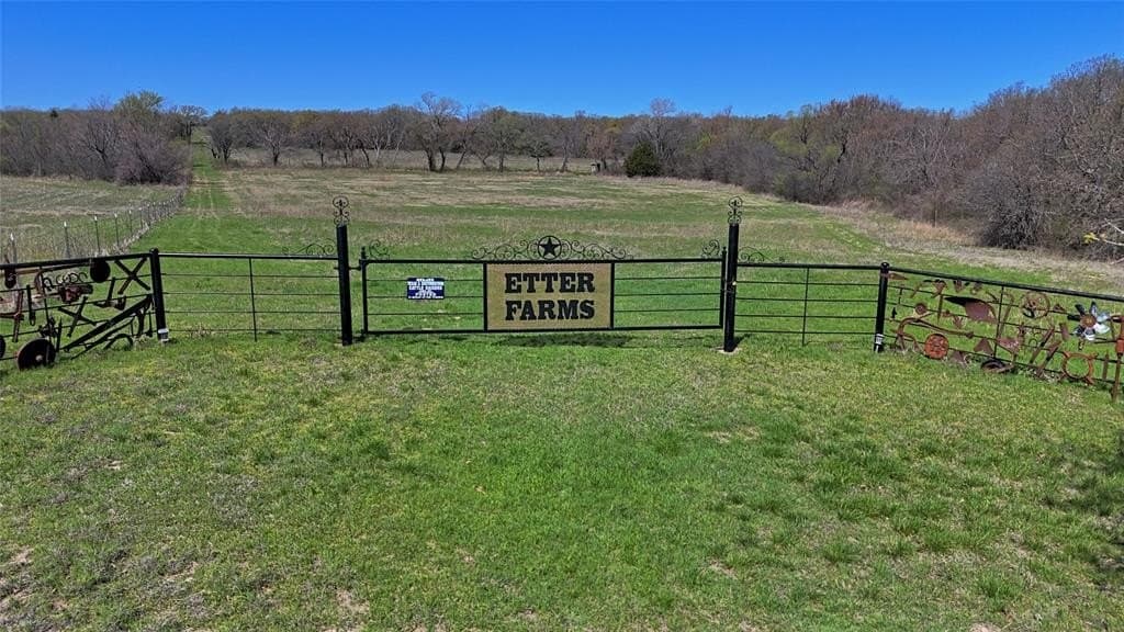 48.4 acres in Montague County featured view