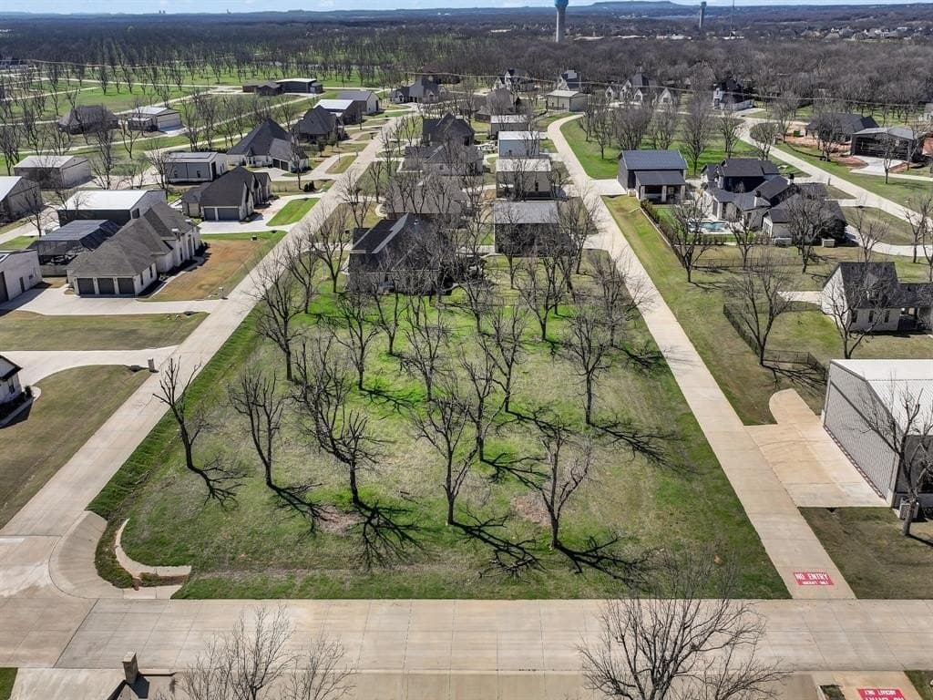 0.97 acres in Hood County