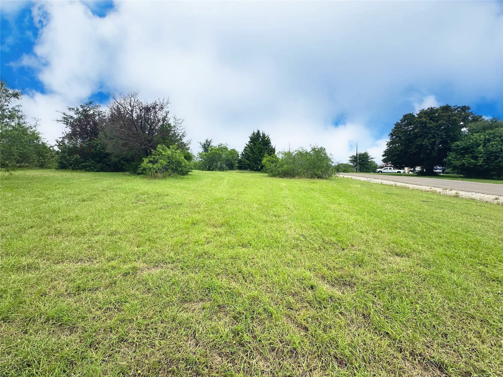 1.28 acres in Navarro County - photo 21