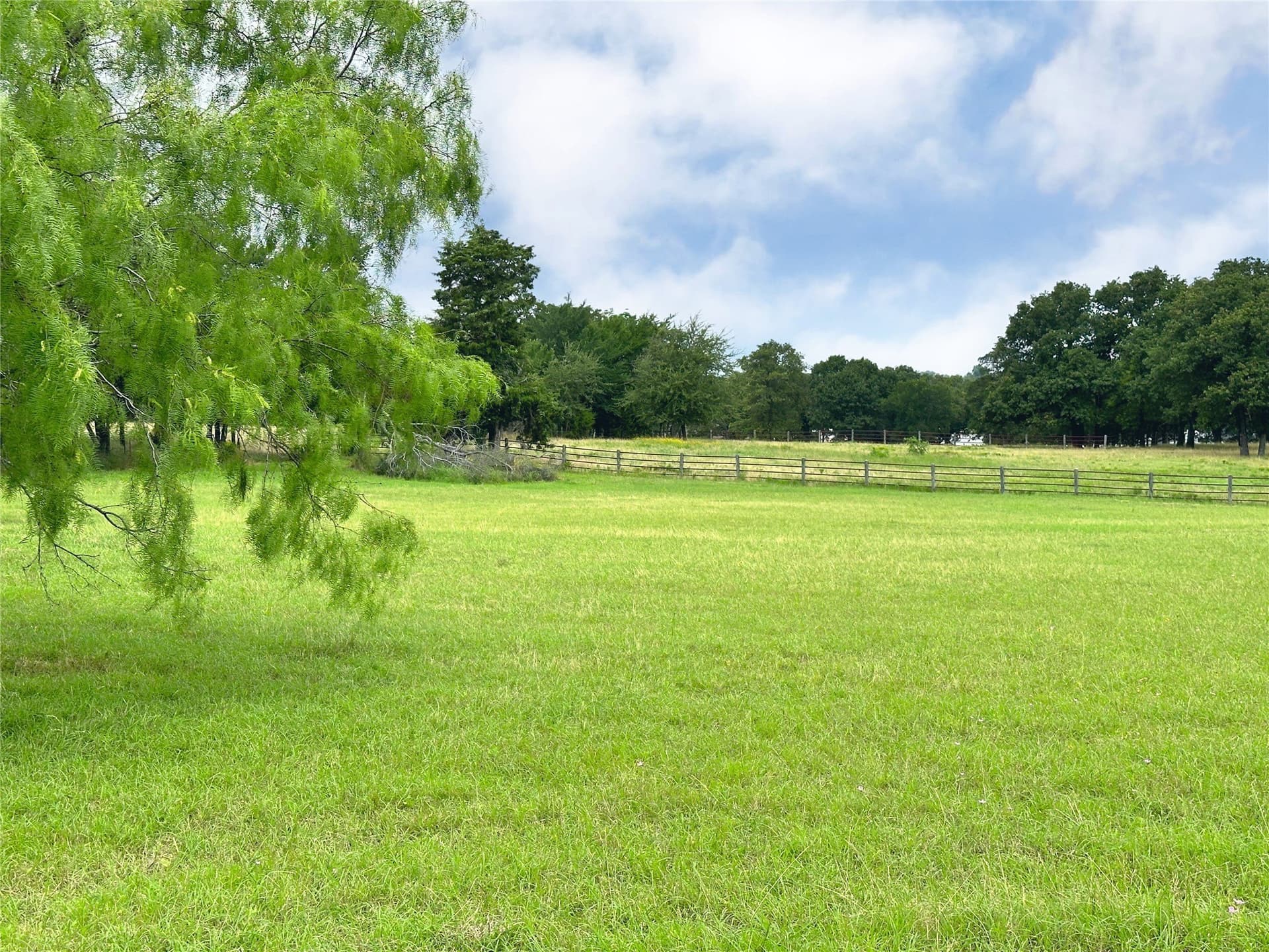 1.28 acres in Navarro County - photo 19