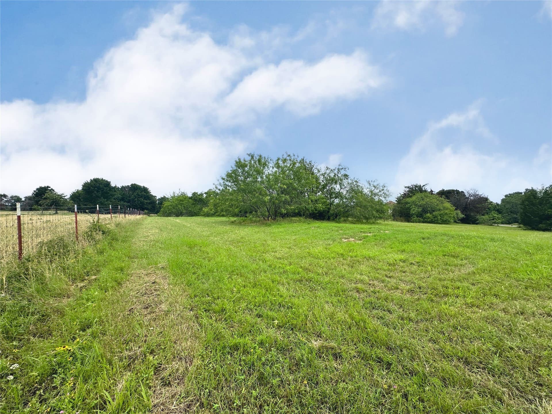 1.28 acres in Navarro County - photo 11