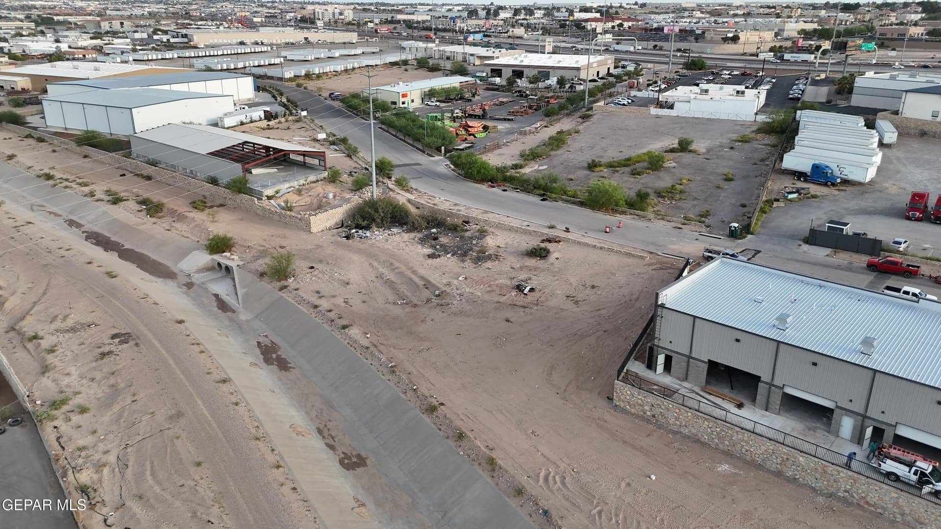 0.5 acres in El Paso County gallery image 4