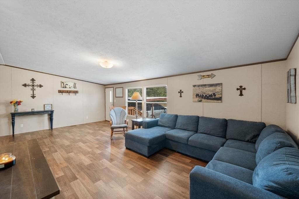 21.9 acres in Navarro County gallery image 4