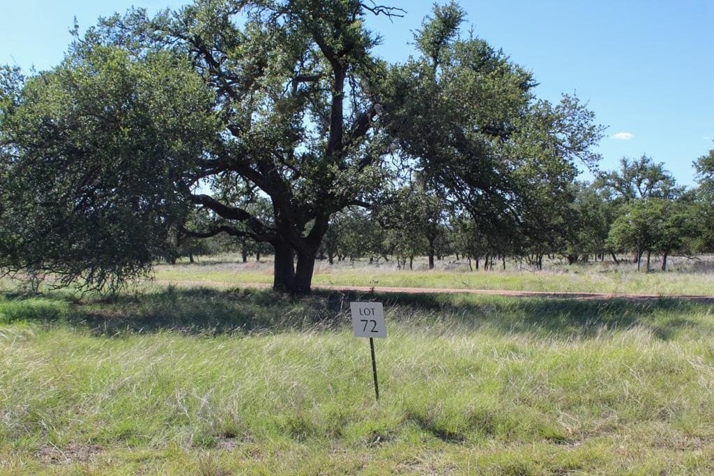 8.48 acres in Kerr County