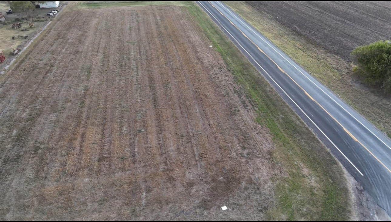 0.9 acres in Hill County