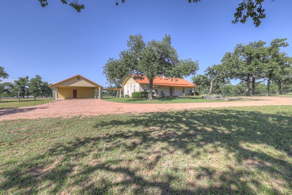 20 acres in Gillespie County gallery image 4