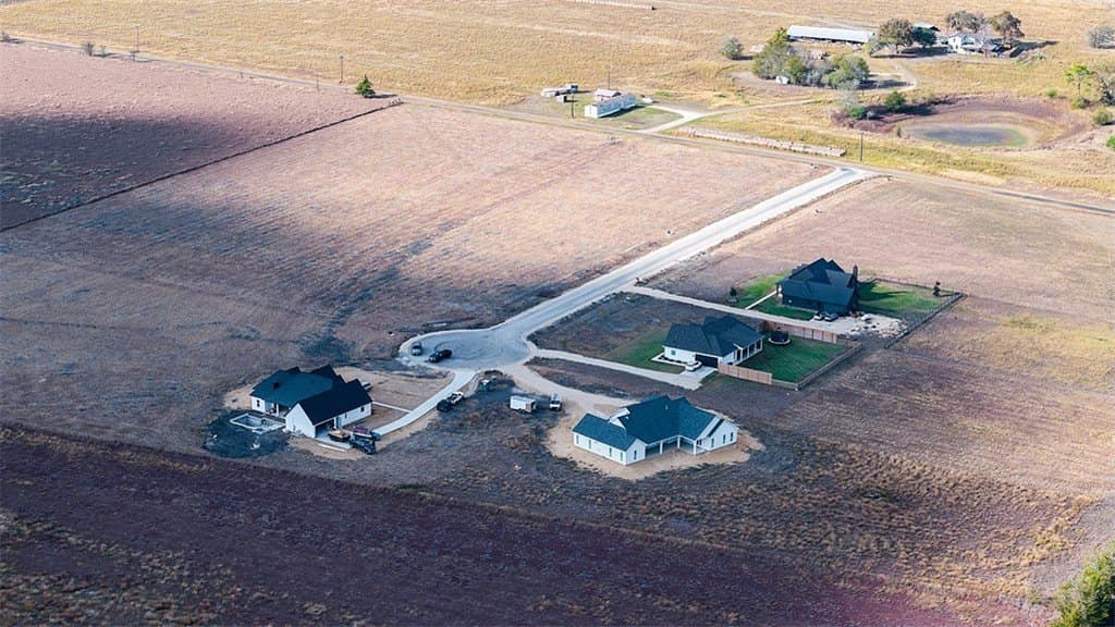 2.01 acres in Fayette County - photo 8
