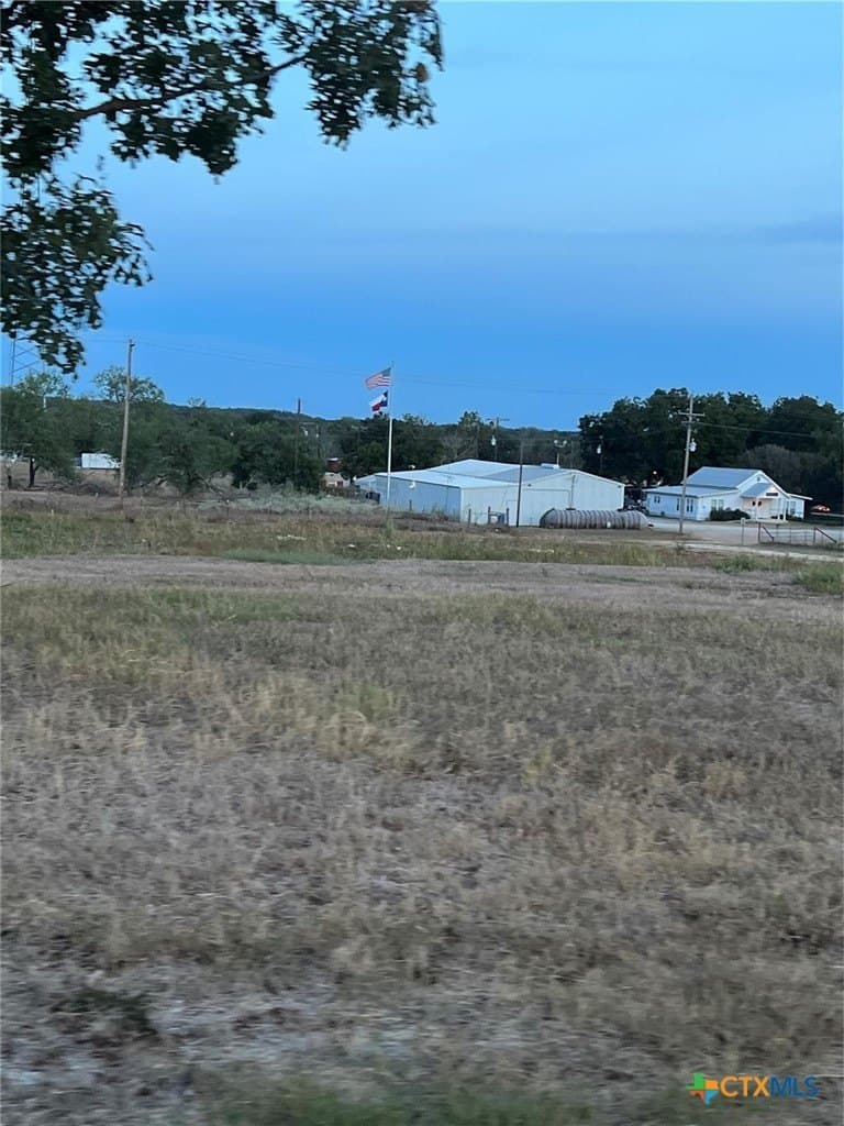 0.5 acres in Gonzales County - photo 15