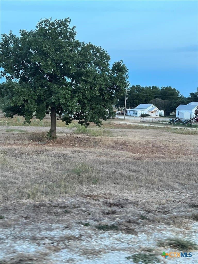 0.5 acres in Gonzales County - photo 17