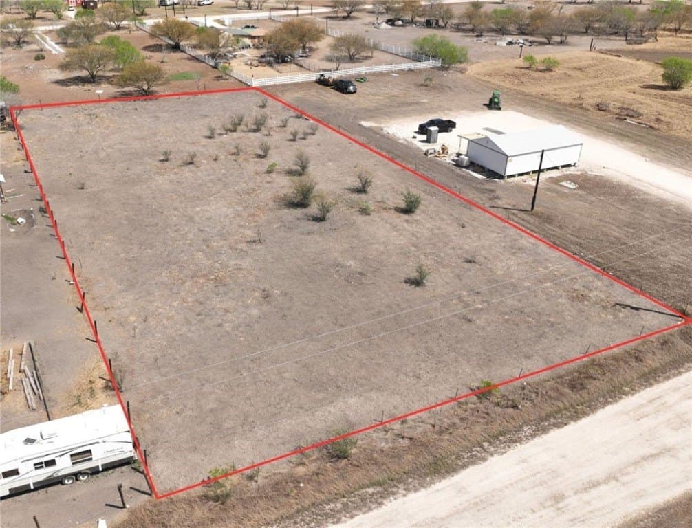 1 acres in Nueces County gallery image 2