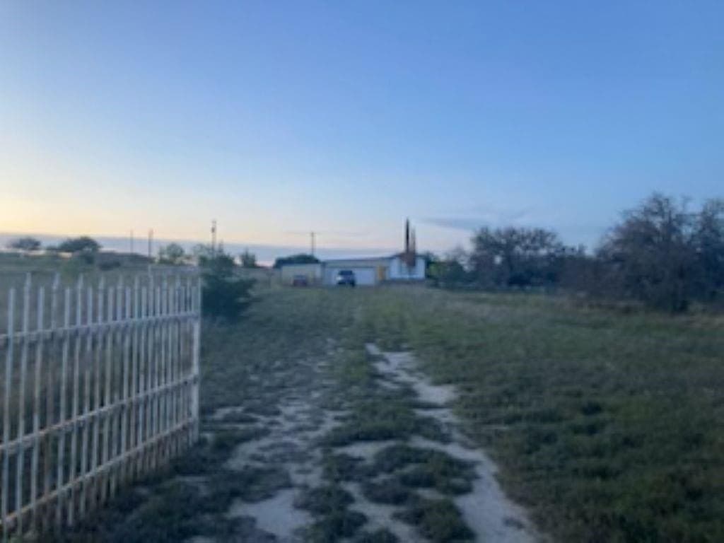 28.2 acres in Comanche County gallery image 3