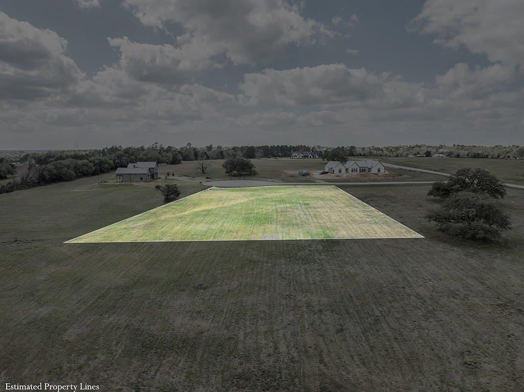 2.06 acres in Fayette County gallery image 3