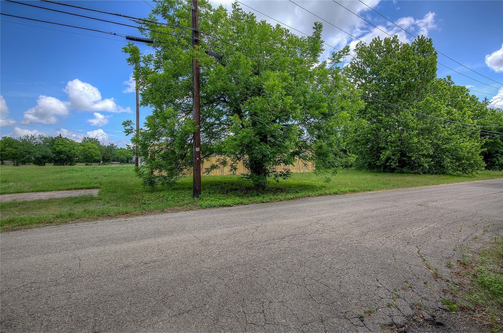 0.32 acres in Hunt County - photo 13