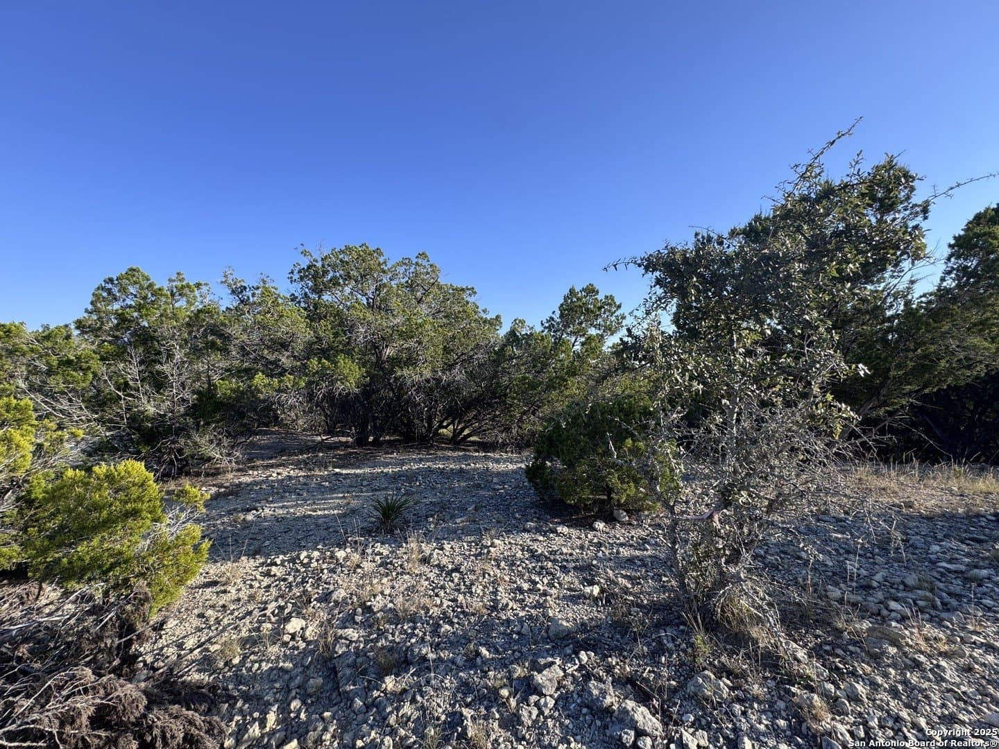 0.18 acres in Bandera County - photo 10