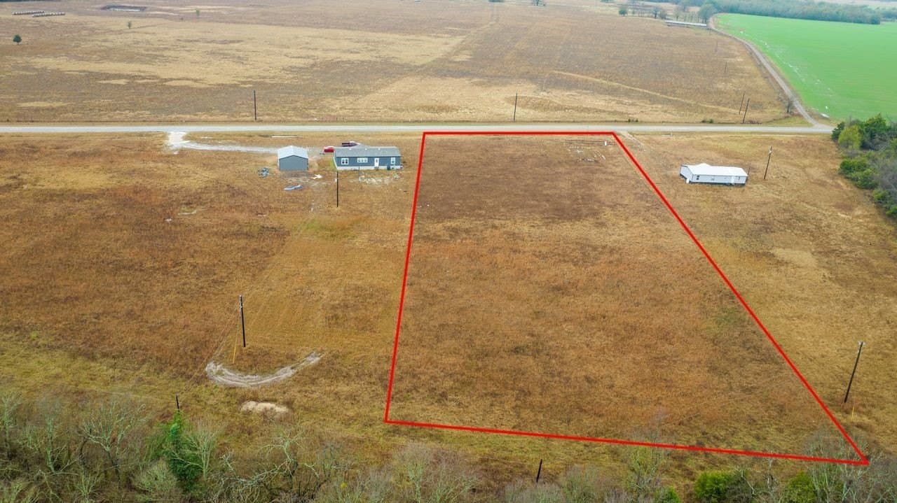 2.5 acres in Lamar County - photo 12
