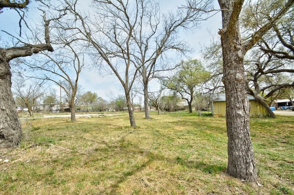 0.45 acres in Edwards County