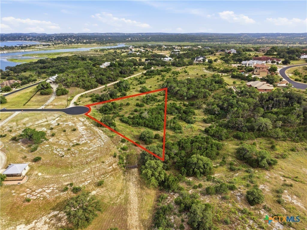 1.83 acres in Comal County gallery image 4