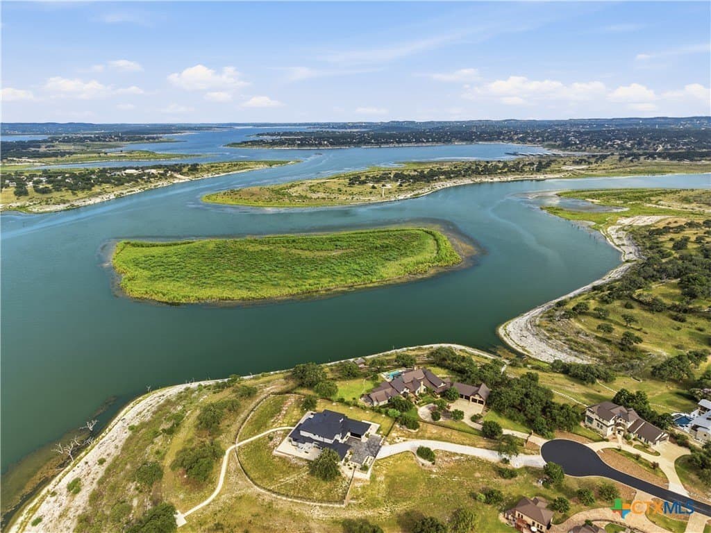 1.83 acres in Comal County gallery image 2