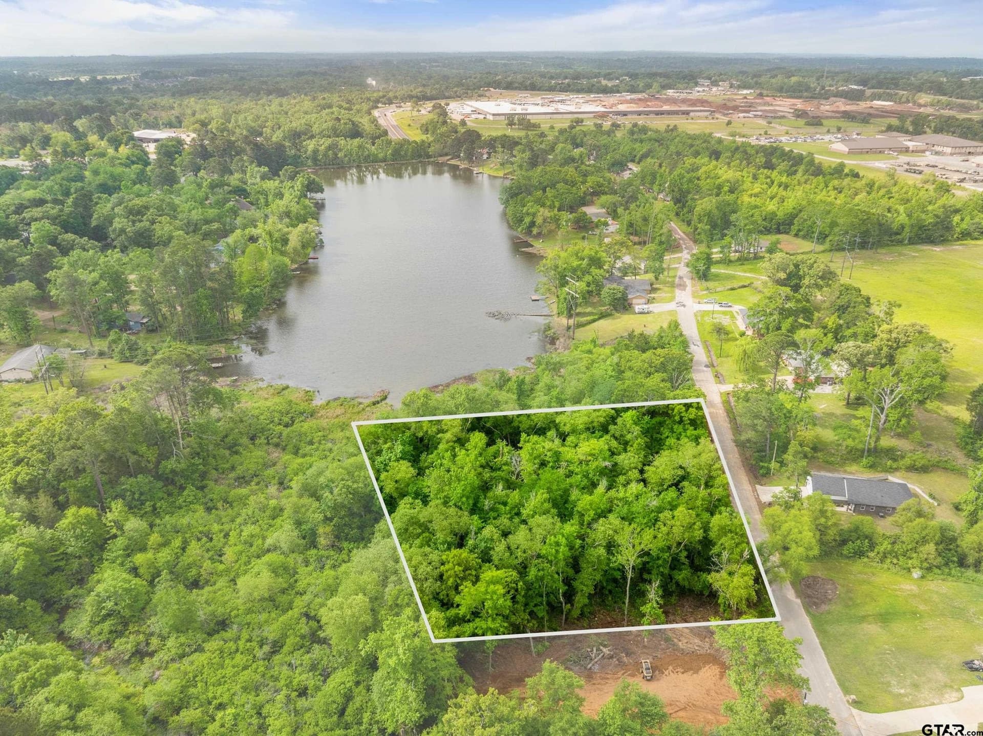 0.7 acres in Smith County gallery image 4