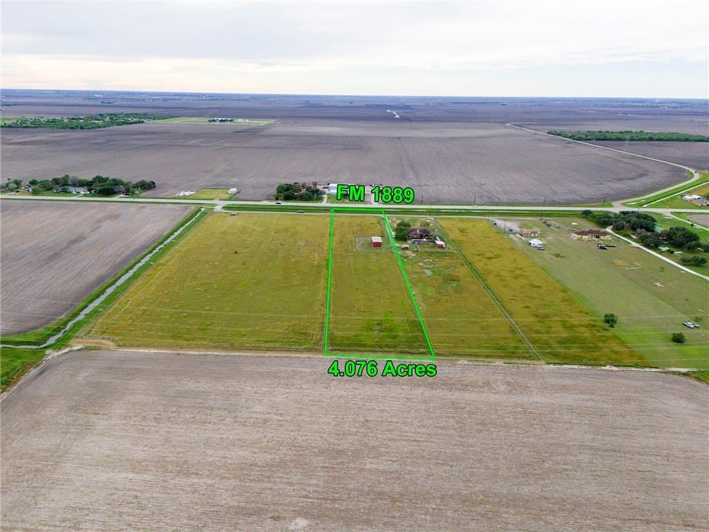 3.9 acres in Nueces County - photo 8