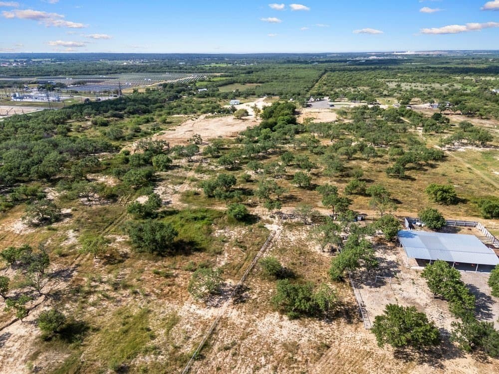 5.11 acres in Bexar County - photo 9