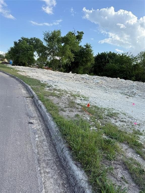 0.25 acres in Dallas County gallery image 2