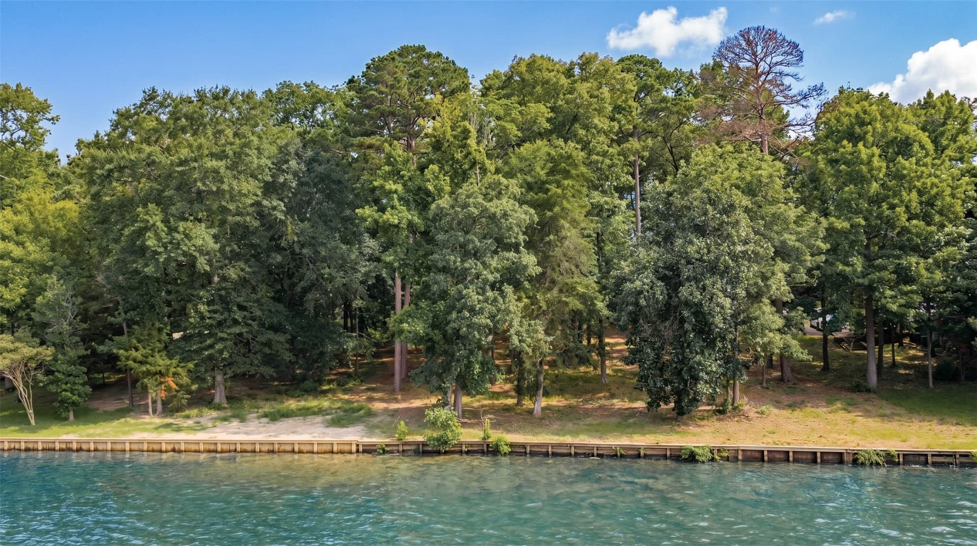 0.88 acres in Franklin (TX) County - photo 17