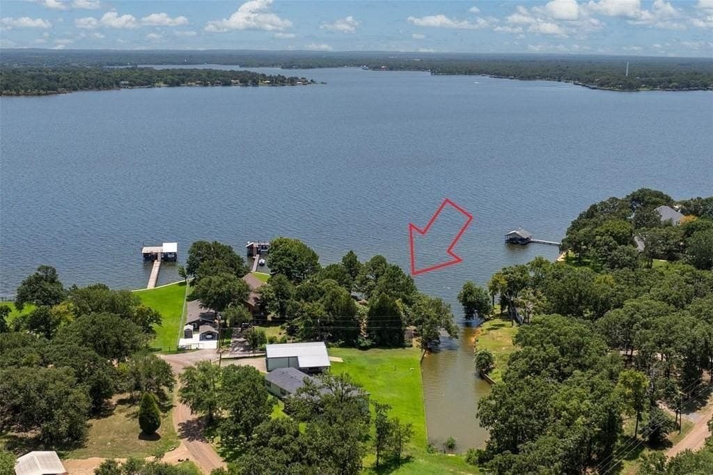 0.32 acres in Henderson County gallery image 3