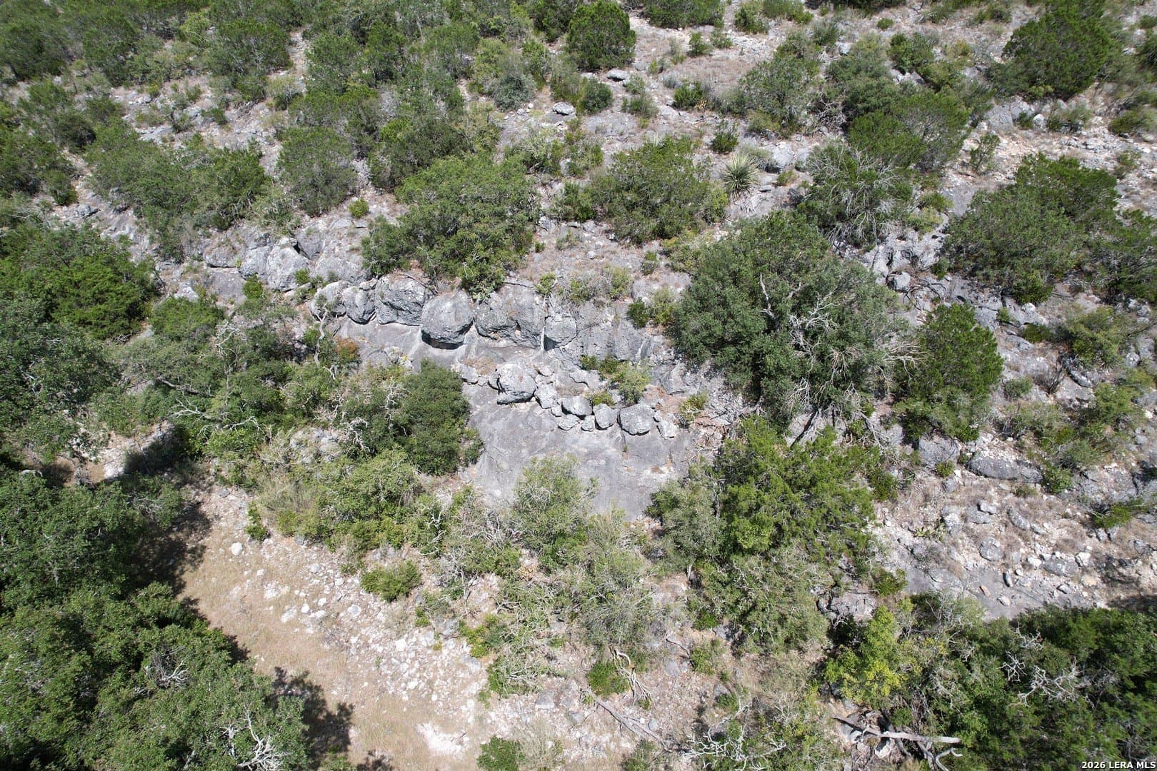 34.75 acres in Edwards County - photo 2