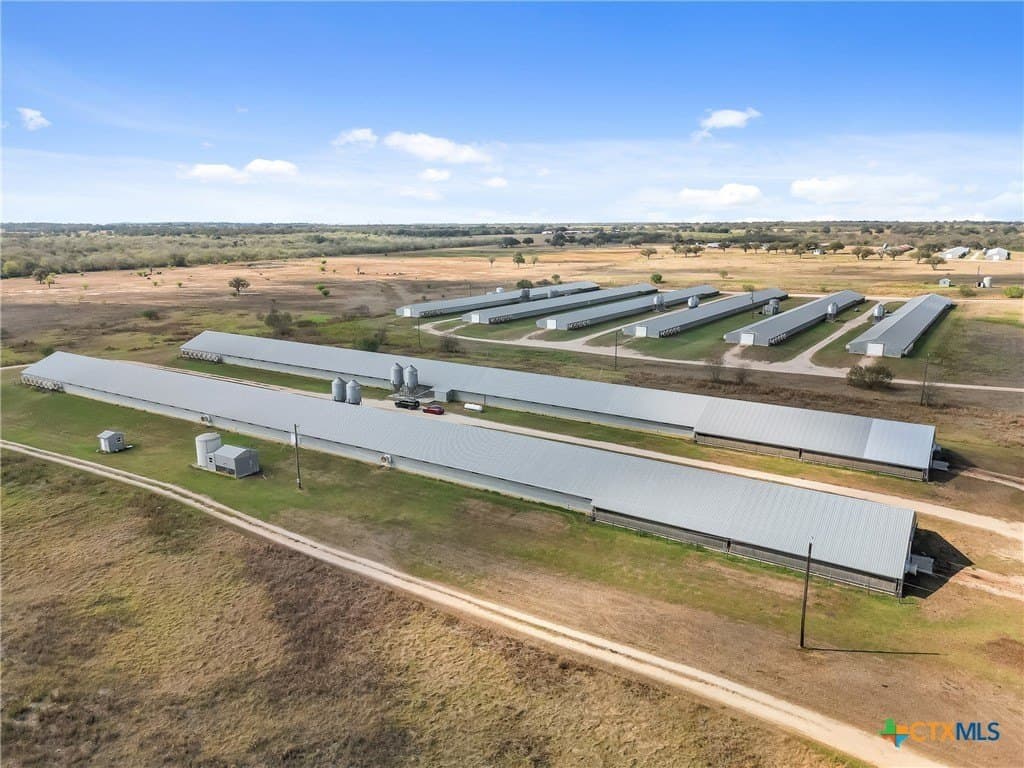 189 acres in Gonzales County - photo 23
