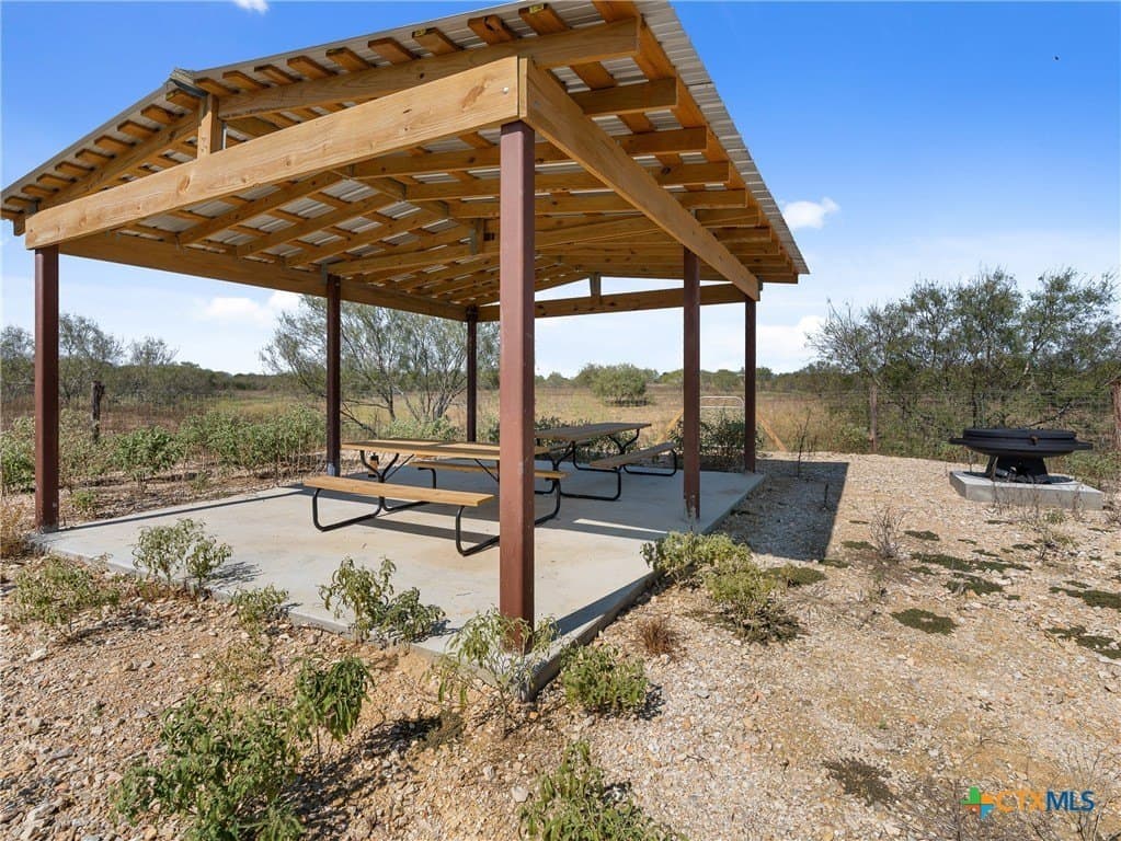 189 acres in Gonzales County - photo 34