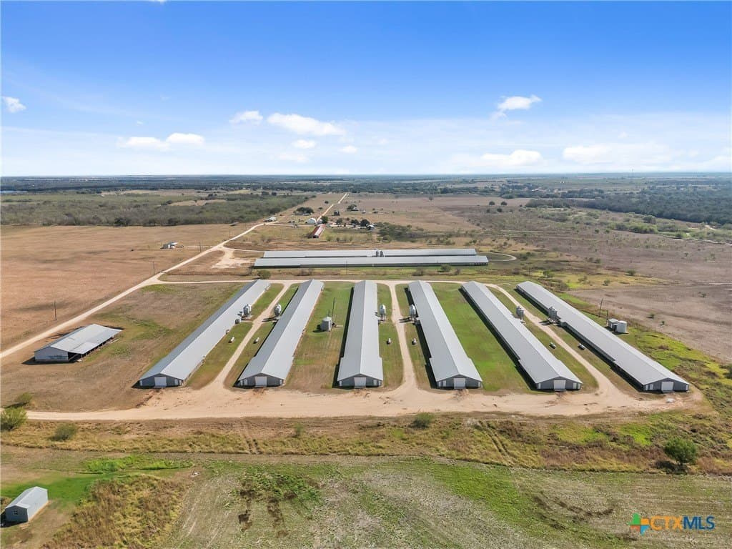 189 acres in Gonzales County - photo 22