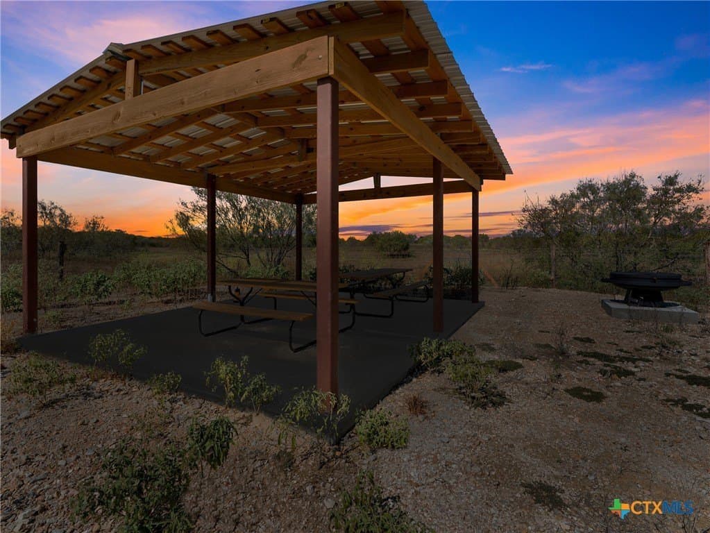 189 acres in Gonzales County - photo 4