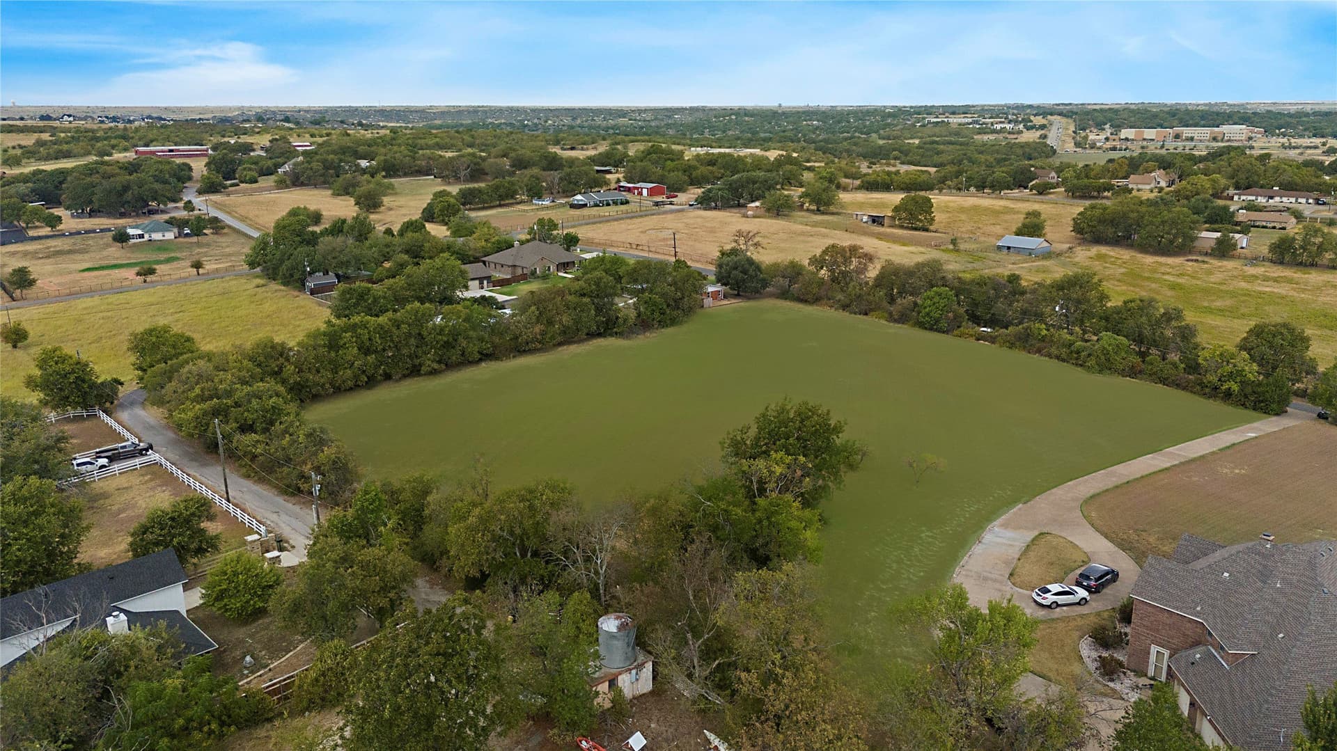 1.6 acres in Tarrant County - photo 4