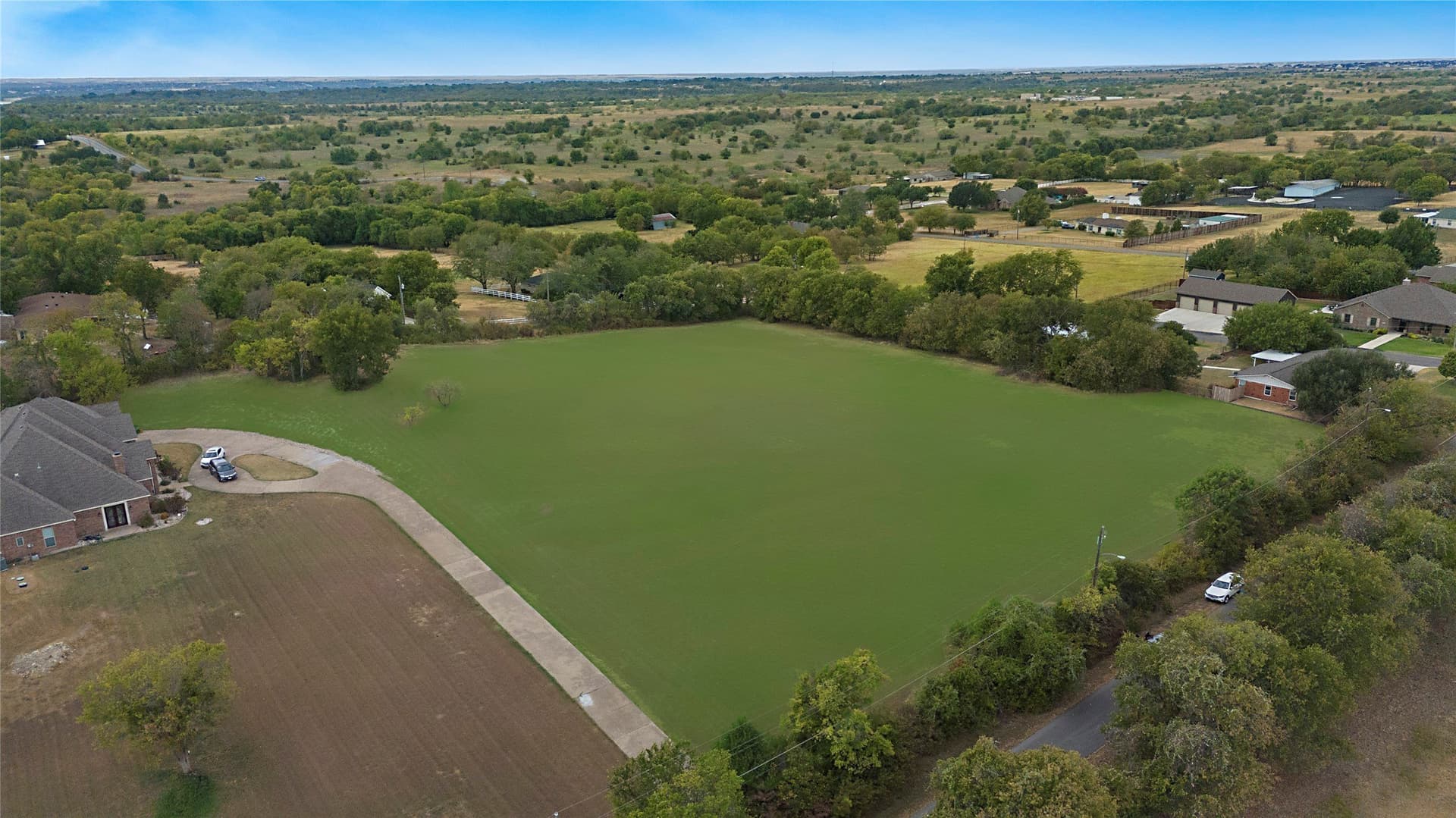 1.6 acres in Tarrant County - photo 3