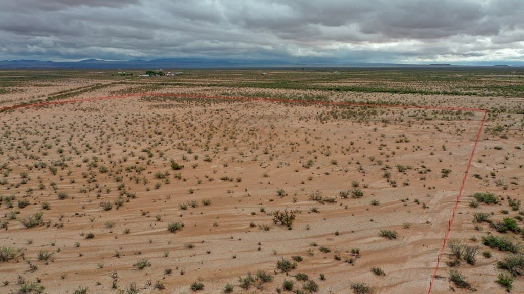 10 acres in Culberson County gallery image 3