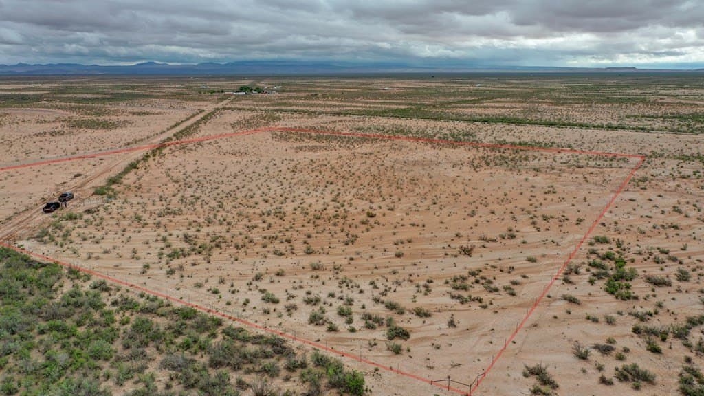 10 acres in Culberson County gallery image 4